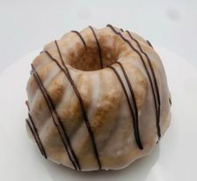 OKRĄGŁA BABKA W LUKRZE OK 400G