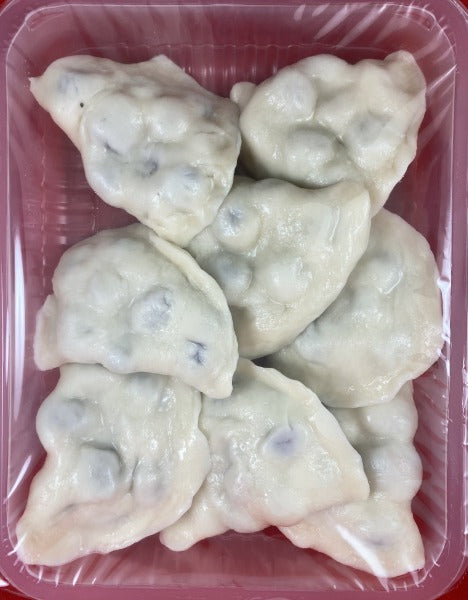 PIEROGI Z BOROWKAMI / dumplings with blueberries