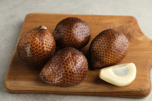 SNAKE FRUIT / snake fruit, salak